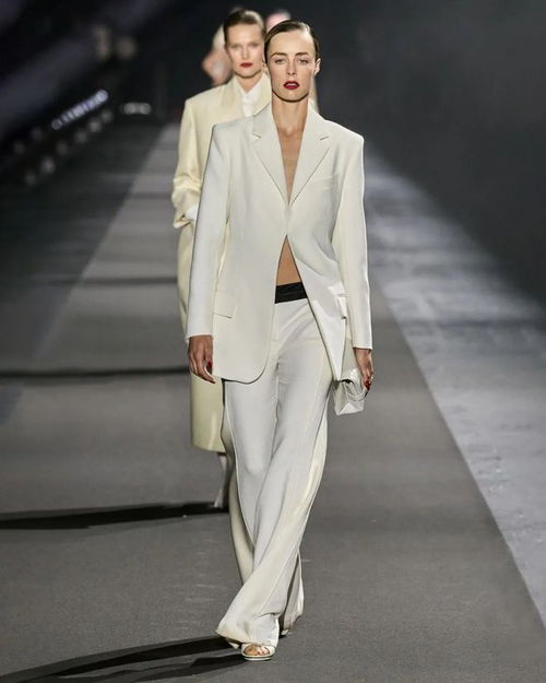 維多利亞·貝克漢姆時(shí)裝品牌15年來首次實(shí)現(xiàn)盈利